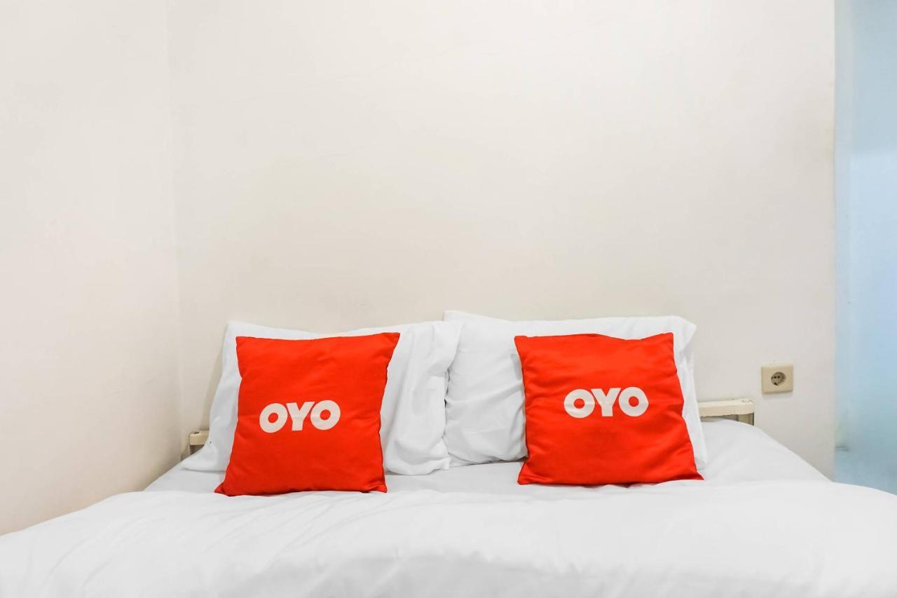 Super Oyo 91074 Stariez Senen Syariah Hotell Jakarta Eksteriør bilde