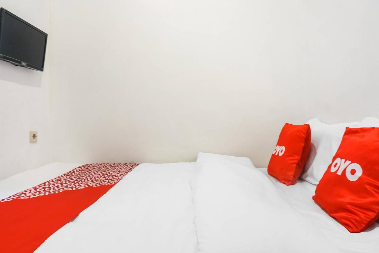 Super Oyo 91074 Stariez Senen Syariah Hotell Jakarta Eksteriør bilde