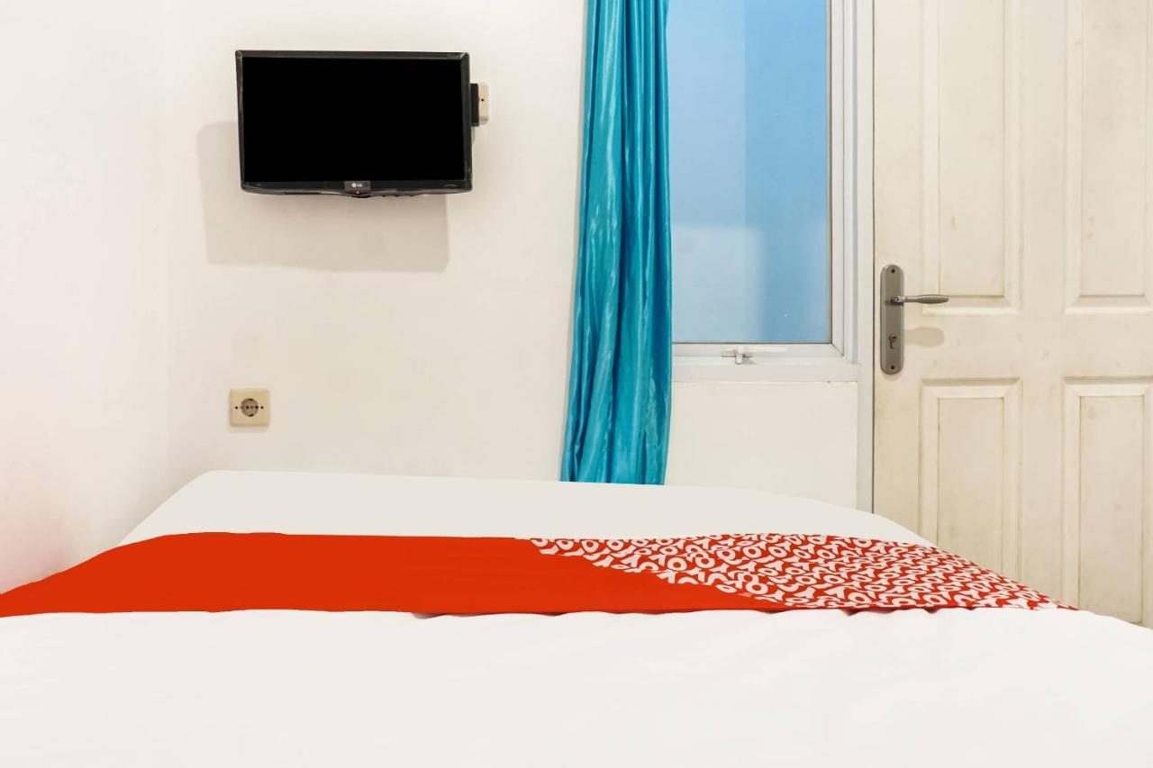 Super Oyo 91074 Stariez Senen Syariah Hotell Jakarta Eksteriør bilde