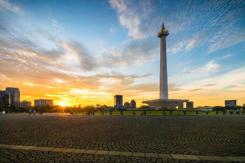Super Oyo 91074 Stariez Senen Syariah Hotell Jakarta Eksteriør bilde