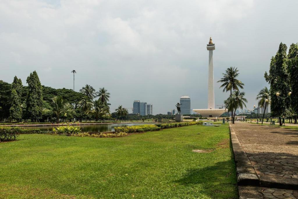 Super Oyo 91074 Stariez Senen Syariah Hotell Jakarta Eksteriør bilde