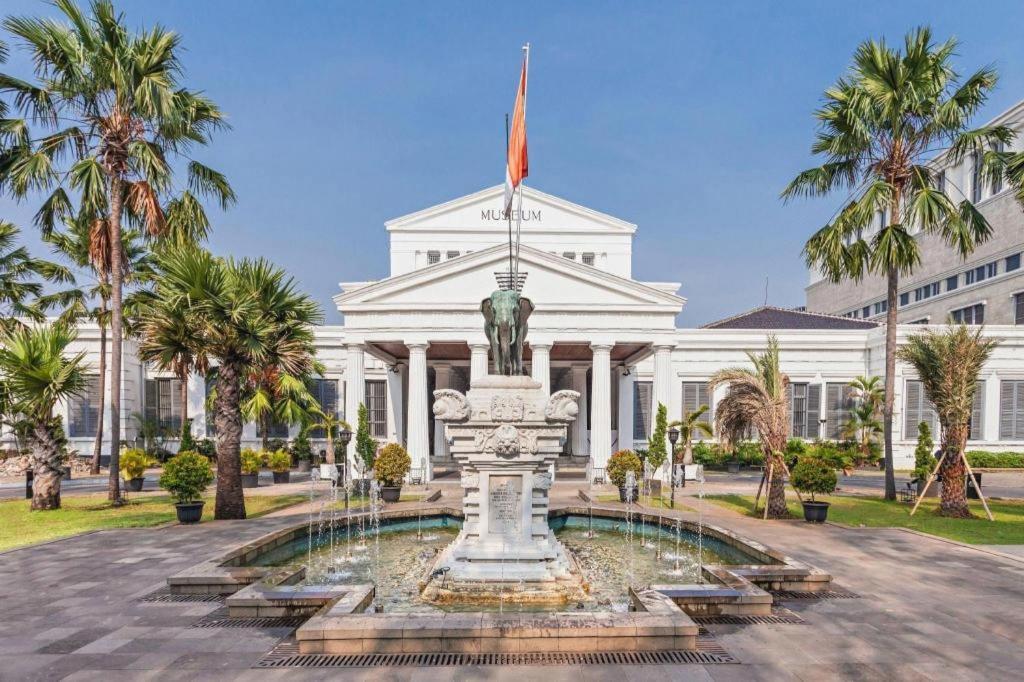 Super Oyo 91074 Stariez Senen Syariah Hotell Jakarta Eksteriør bilde